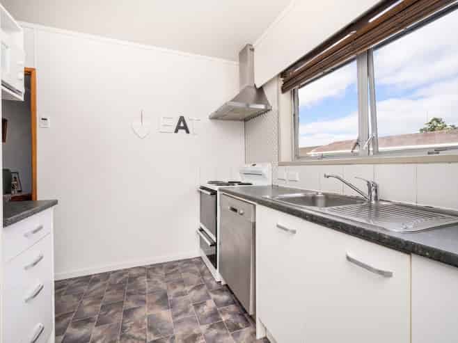 8B Clark Road, Kamo