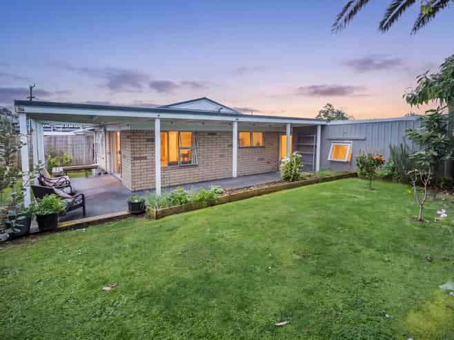 8B Clark Road, Kamo