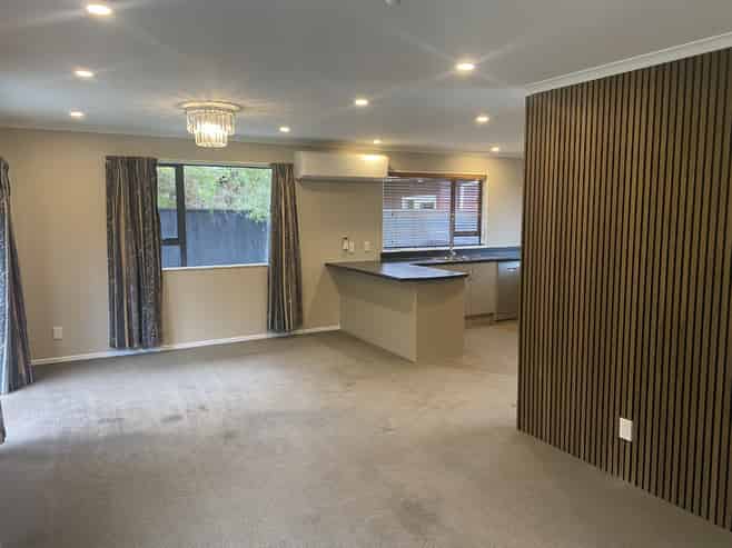 12 McEwen Crescent, Riverstone Terraces