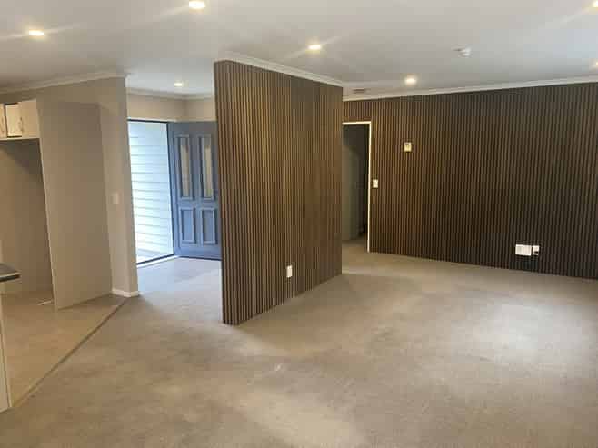 12 McEwen Crescent, Riverstone Terraces