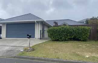 12 McEwen Crescent, Riverstone Terraces
