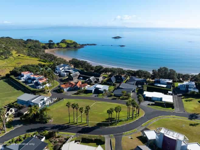 8 Bayside Drive, COOPERS BEACH