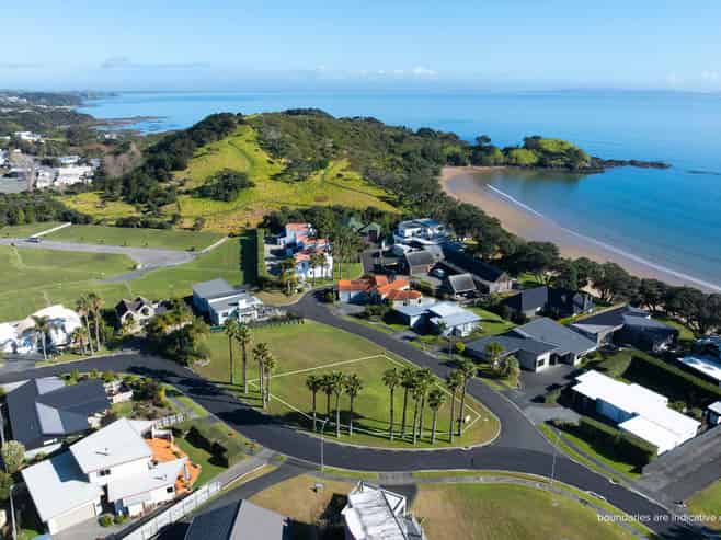 8 Bayside Drive, COOPERS BEACH