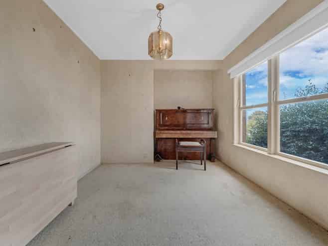 36 Estuary Road, Weymouth