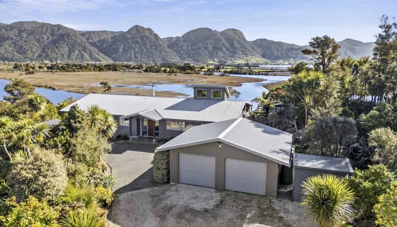 30 Ruataniwha Drive, Collingwood
