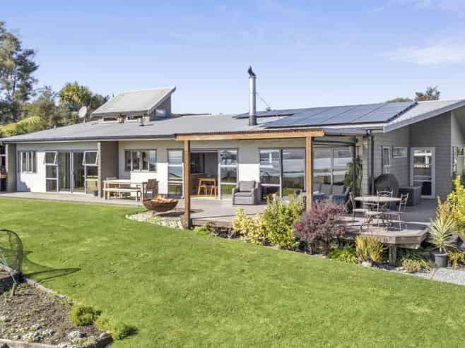 30 Ruataniwha Drive, Collingwood