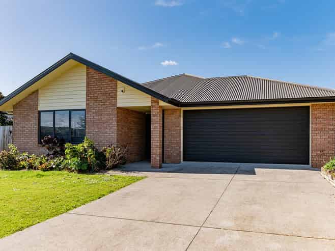 136 Golden Shore Place, Coromandel