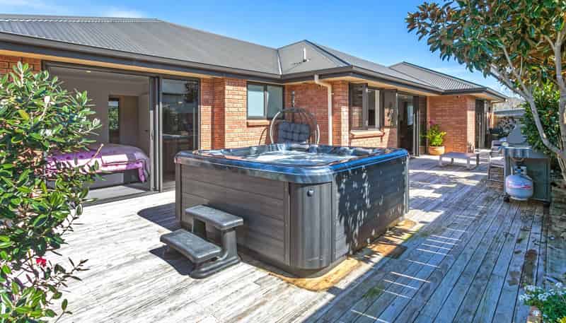 136 Golden Shore Place, Coromandel