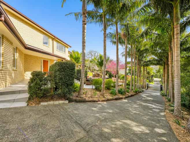 12 Oakford Park Crescent, Greenhithe