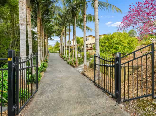 12 Oakford Park Crescent, Greenhithe