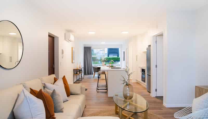 5/3 Karoro Court, Hobsonville