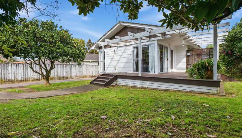 22 Rowandale Avenue, Manurewa