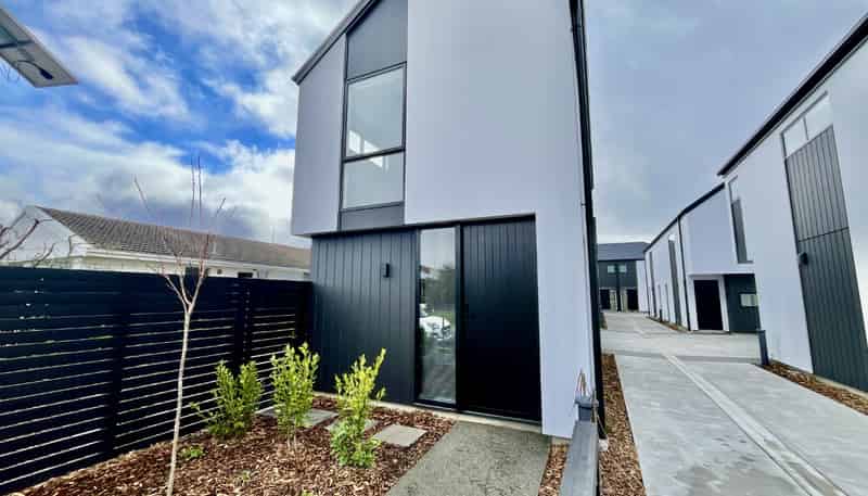 1/49 Laurence Street, Waltham
