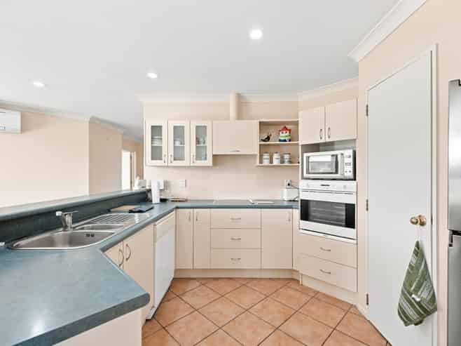 9 Clifford Place, Amberley