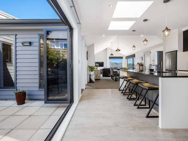 6 Hollyford Place, Aotea