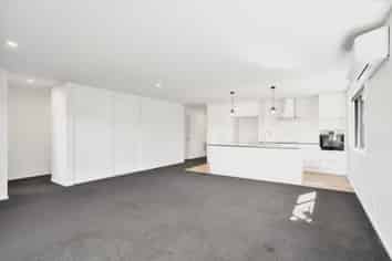 4 Shrimpton Avenue, Ravenswood