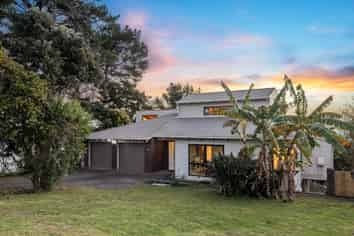53 Jacaranda Avenue, Beach Haven