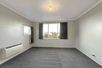 182 Morton Street, Strathern