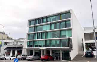 VALUE PARNELL OFFICE WITH VIEWS
