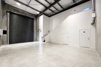 Secure your own commercial premises in Papamoa