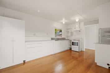 27 Quebec Road, Washington Valley