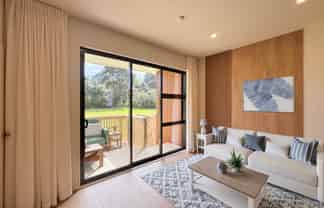5/8 Lowtherhurst Road, Massey