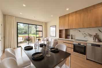 6/8 Lowtherhurst Road, Massey