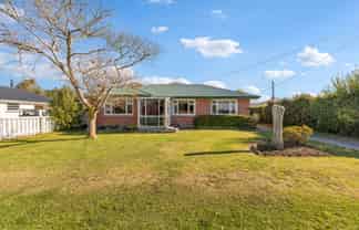 6 Lee Street, Southbridge