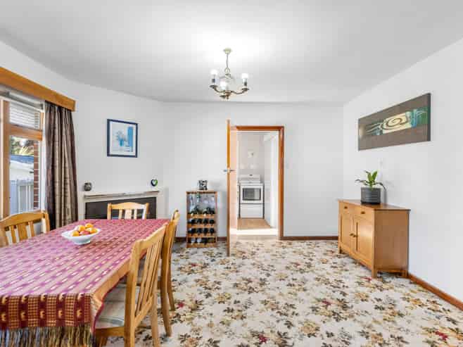 6 Lee Street, Southbridge