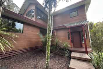 89 O'Brien Road, Albany