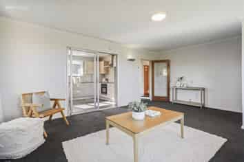 2/3 Tankerville Road, Hoon Hay