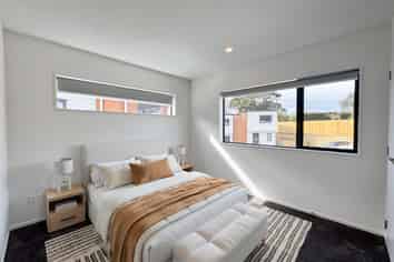 8/8 Lowtherhurst Road, Massey