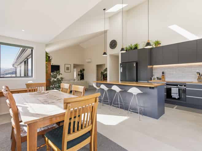 6 Rill Lane, Jacks Point