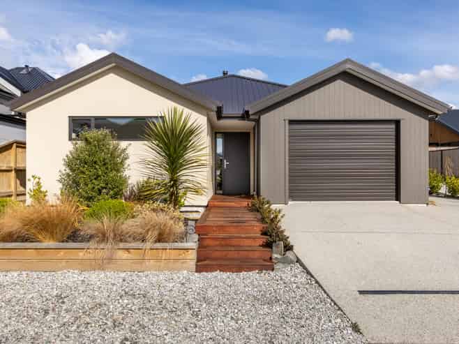 6 Rill Lane, Jacks Point