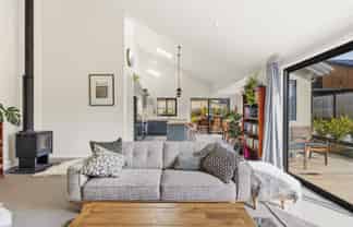 6 Rill Lane, Jacks Point