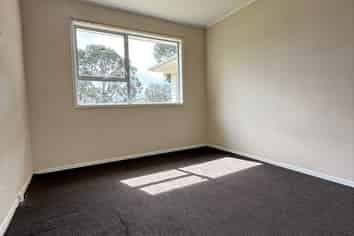 80 Windrush Close, Mangere
