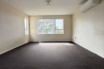 80 Windrush Close, Mangere