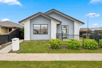 2 Wallingford Crescent, ROLLESTON