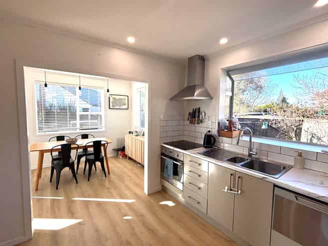 7 Redwood Drive, Massey
