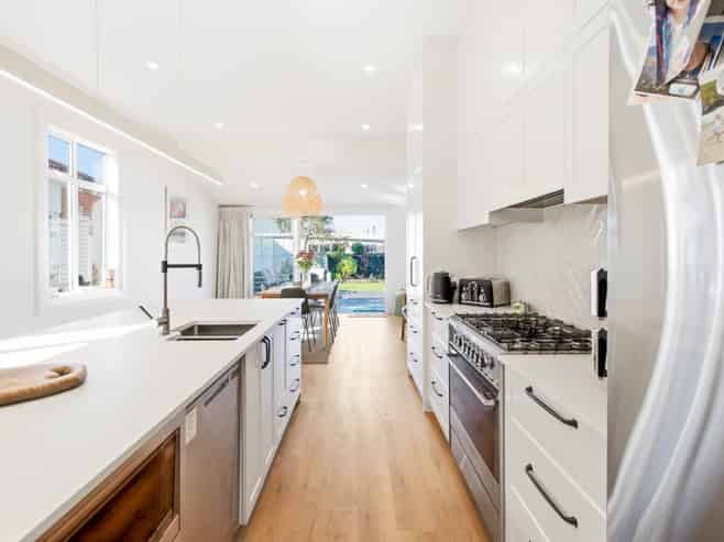 55 Hargest Crescent, Saint Kilda