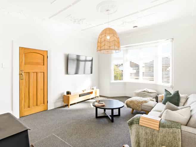 55 Hargest Crescent, Saint Kilda
