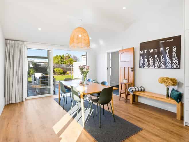 55 Hargest Crescent, Saint Kilda