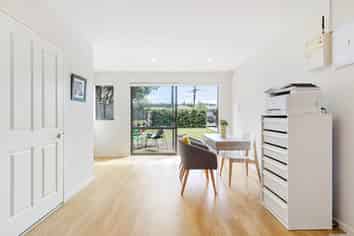 2/21A Mt Smart Road, Royal Oak