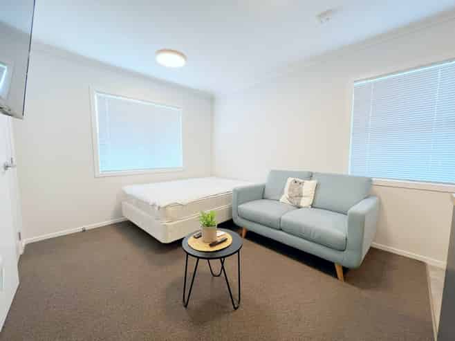 12/13 Crescent Court, Melville