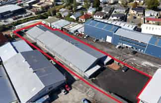 HARD-WORKING CLEAR-SPAN WAREHOUSE
