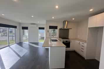 A/7 Te Roera Place, Riverhead