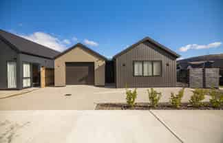 116 Howden Drive, Jacks Point