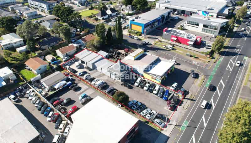 206 Great South Road, Takanini