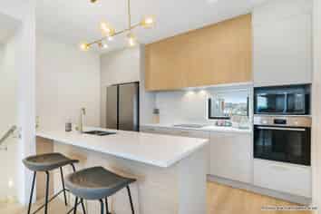 31 Flat Bush School Road, Flat Bush