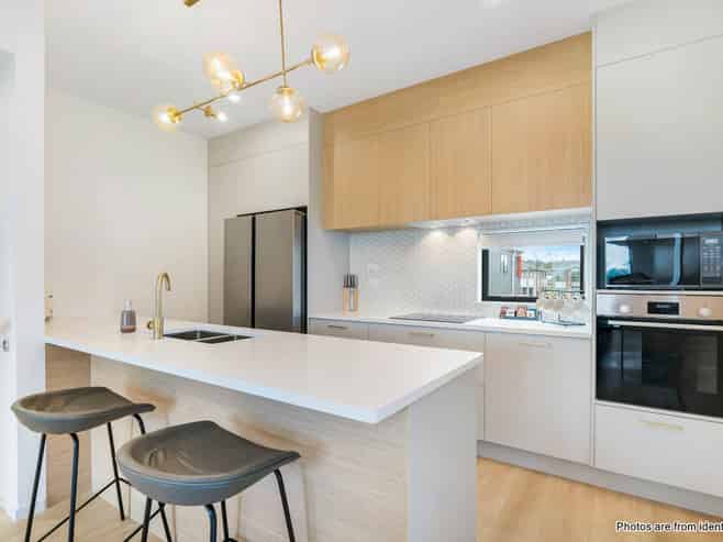 31 Flat Bush School Road, Flat Bush